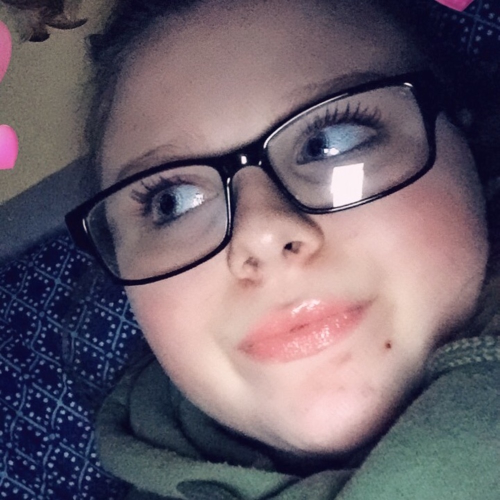 Meet your Posher, Alyssa